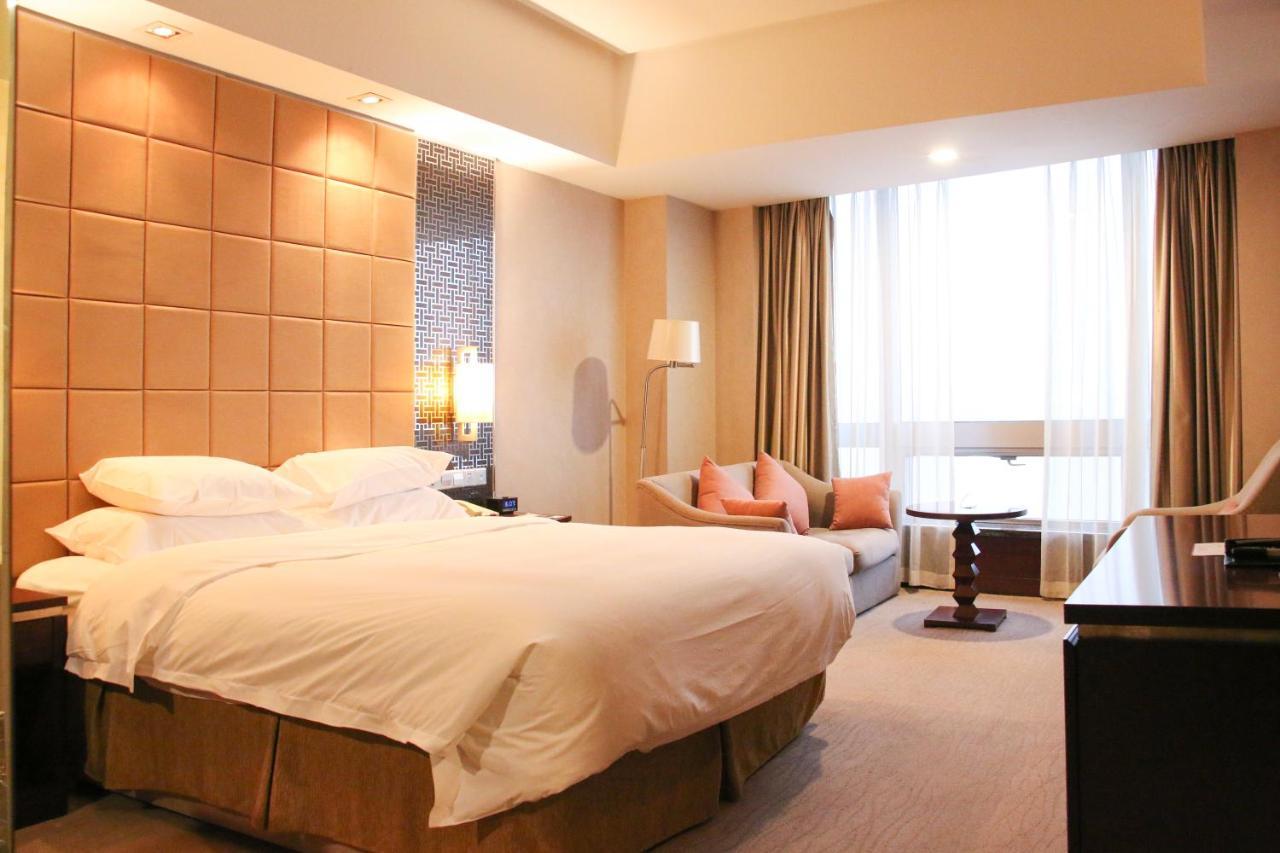 Crowne Plaza Yantai Sea View, An Ihg Hotel Екстер'єр фото